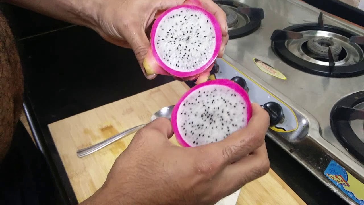 Best way to cut and eat Dragon Fruit - YouTube