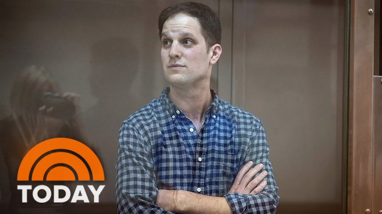 Detained WSJ reporter seen for first time in weeks in Russian court