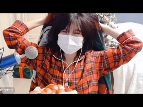 크리스마스 케이크는 <strong>사드세요</strong>...제발