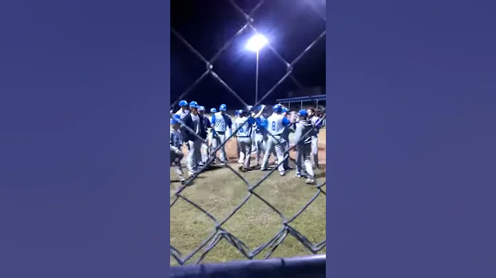 Laine Hilliard homerun 2017