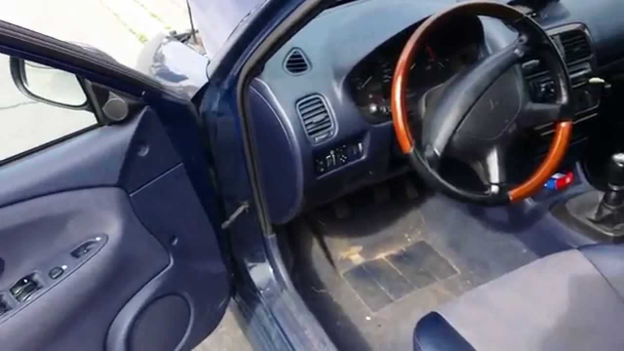 Mitsubishi carisma салон