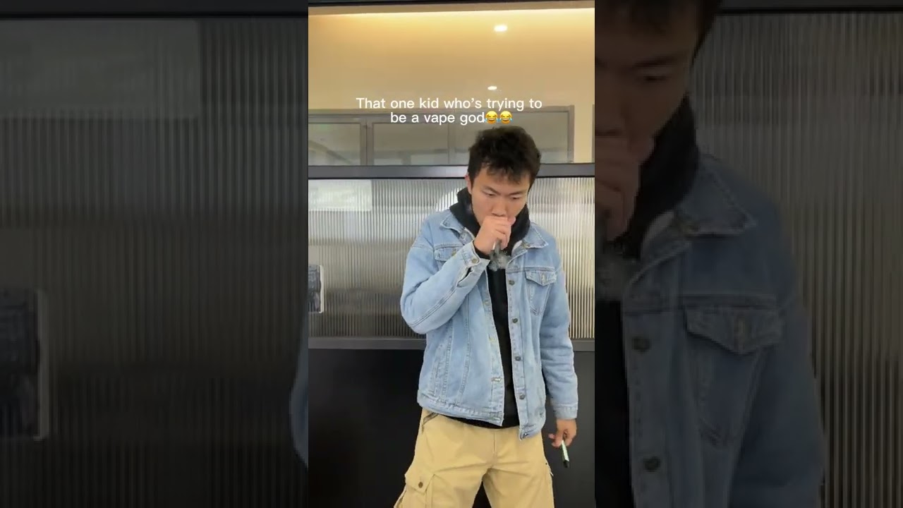 The vape god😂