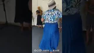 God van Lewe, God van oorvloed