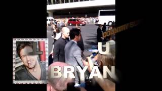 Luke Bryan signing autographs EXCLUSIVE VIDEO Memorabilia Lane Promotions
