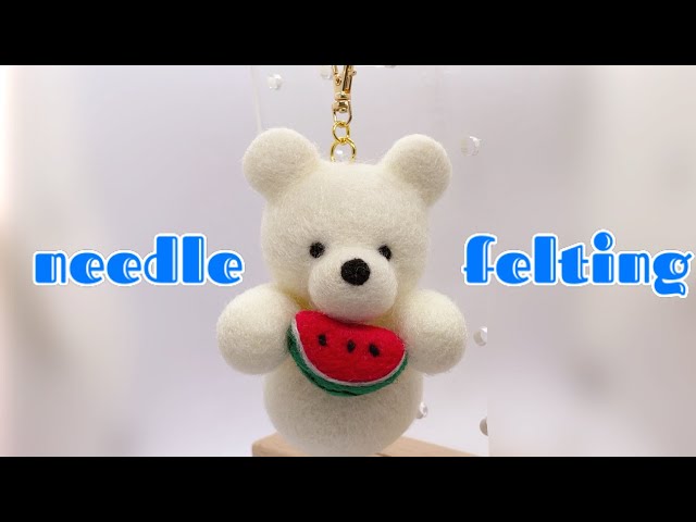 【☆Ted様☆】羊毛フェルトキーホルダー　しろくま　ハンドメイド sddefault.jpg