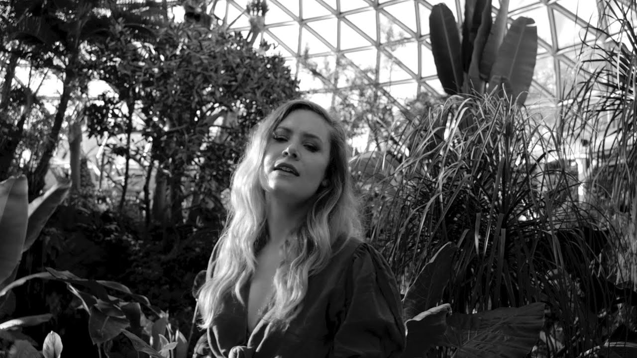 Lydia Hol - Love & Devotion (Official Video)