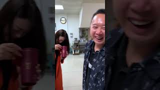 吾家有喜 敬备喜酌，诚邀您拨冗出席， 同赏佳偶天成之美 ，共贺琴瑟和鸣之喜！ 婚礼邀请 婚礼倒计时 囍结良缘