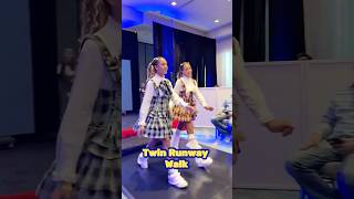 💁🏽‍♀️ SLAY! Comment if you loved these outfits too! #twinmodel #twinfashion @rebeldeplanet