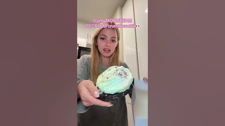 trying MOONBEAM ICECREAM crumbl cookie🤩