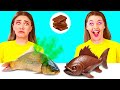 チョコレートの食べ物 vs 本物の食べ物のチャレンジ | 食用の戦い BaRaFun Gold Challenge