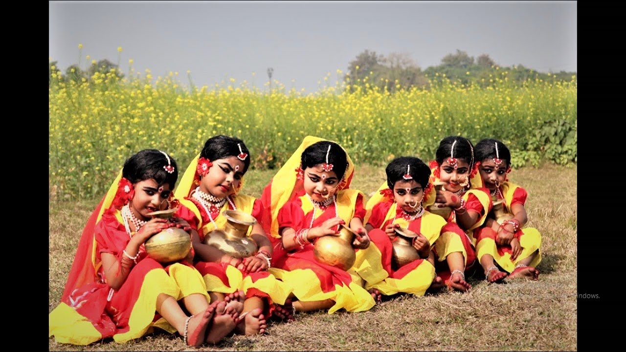 Lal shari pindi bala I folk dance