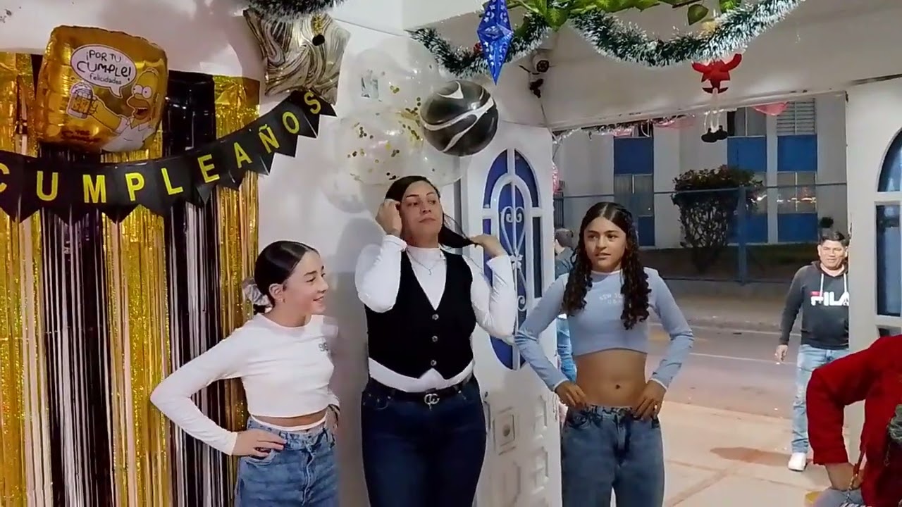 Feliz cumpleaños Dios te bendiga siempre🙏 🎊🎉