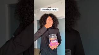 Girls vs Boys when eating..😭 #humor