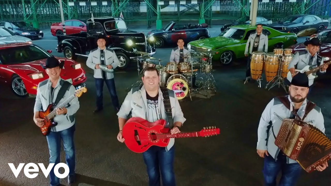 Duelo - A punto de empezar (Video Oficial) auf YouTube ansehen Duelo - A punto de empezar (Video Oficial) auf YouTube ansehen