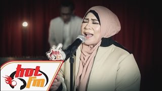 MELLY GOESLAW - Jangan Ajak Ajak Dia (LIVE) - Akustik Hot - #HotTV