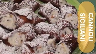 CANNOLI SICILIANI CON RICOTTA FATTI IN CASA - RICETTA FACILE E VELOCE