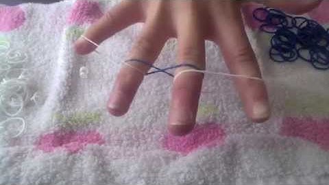 Make an Easy Dragon Scale Bracelet on Fingers