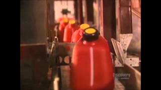 How It's Made - S01 E11 P02 (Plastic Gasoline Containers, Hockey Sticks)