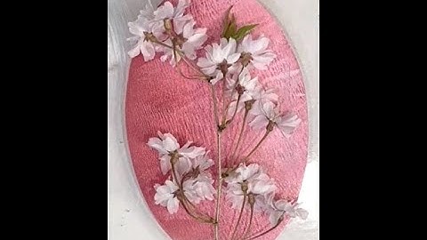 "Pulling Flowers From A Gel Plate" Video Tutorial