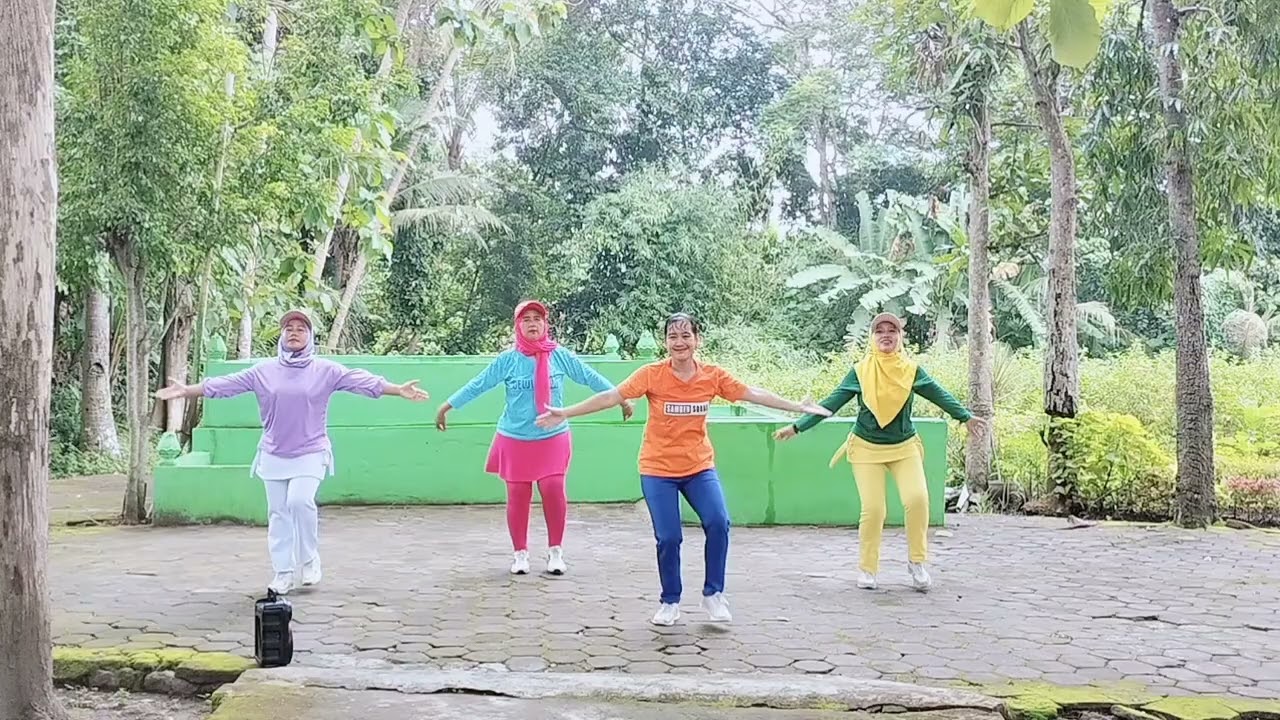 TAMU UNDANGAN | Viral Tiktok | Senam Kreasi dangdut viral | menari jathilan | Koreo Sissy