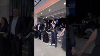 Hozan Heki̇m Gülçi̇çek Ai̇lesi̇ni̇n Mutlu Günü Çi̇fti̇mi̇ze Mutlulular Di̇leri̇z