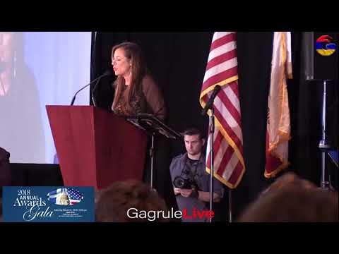 Kelly Vlahakis hank