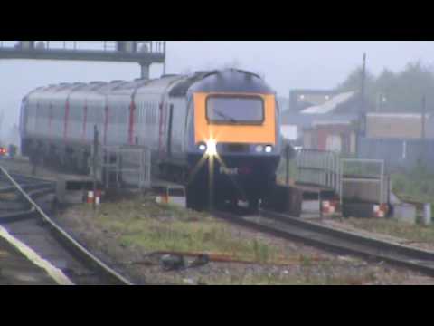 *HIGH QUALITY* A First Great Western High Speed train 43171+43???passes through Reading station on an Oxford-London Paddington service.