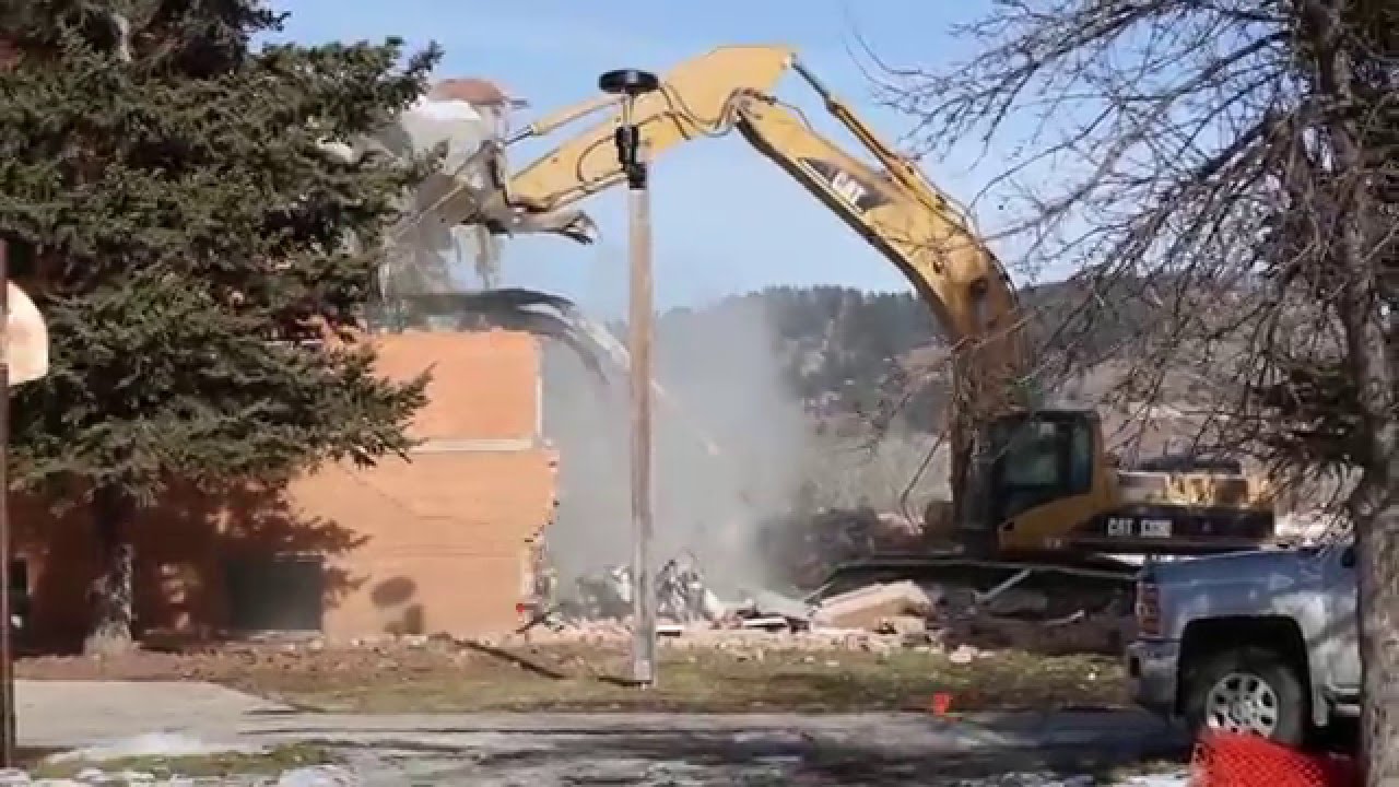 Pangburn Hall demolished at BHSU