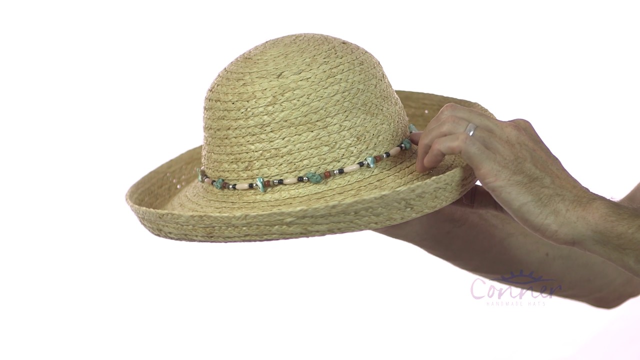 How to stretch your hat to make it a perfect fit 