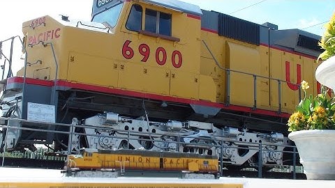 ManCave Review - Bachmann DDA40X with DCC Sound Value N Scale