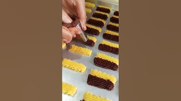 Thumbnail of KUE KERING LEBARAN TERBARU 2025 SIMPEL #shorts #shortsfeed #kuelebaranterbaru #kukerlebaran