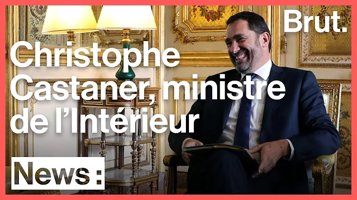 C'est qui Christophe Castaner, le nouveau ministre...