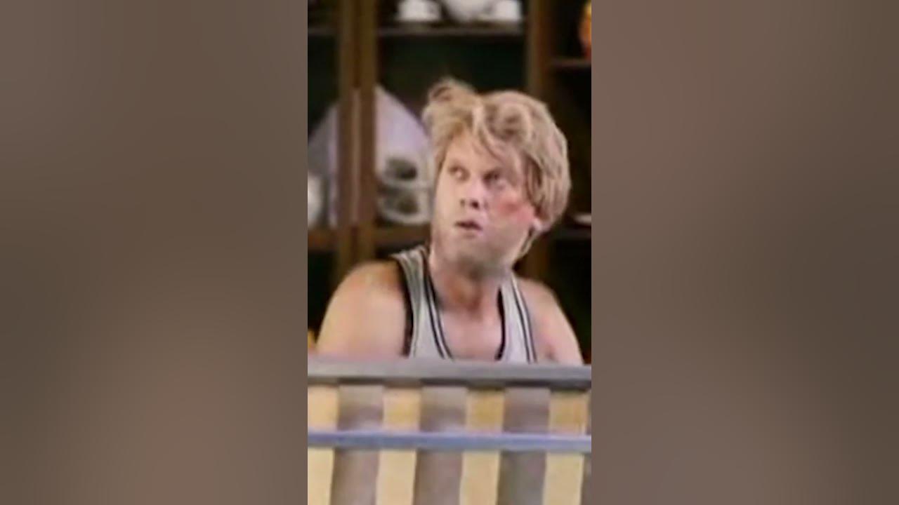 Сергей Беляков подрался с сыном - Наша Раша #shorts - YouTube