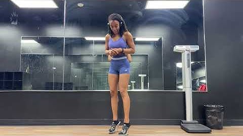 Mastering the Perfect Bikini Front Pose: Tips from a IFBB Pro