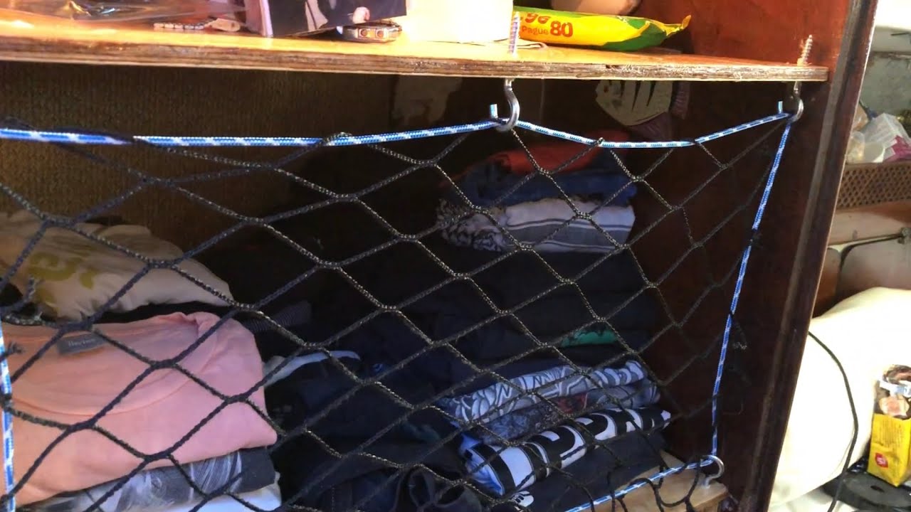 VEV 22 - ARMÁRIO DE REDINHA