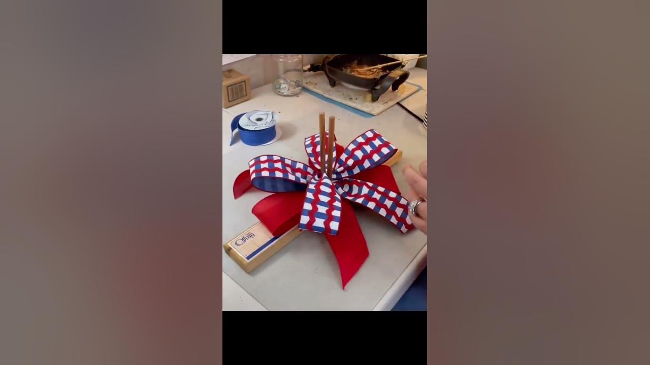 How to make a patriotic wreath bow ❤️🤍💙 