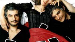 Blonde Redhead - &#39;Oh James&#39;