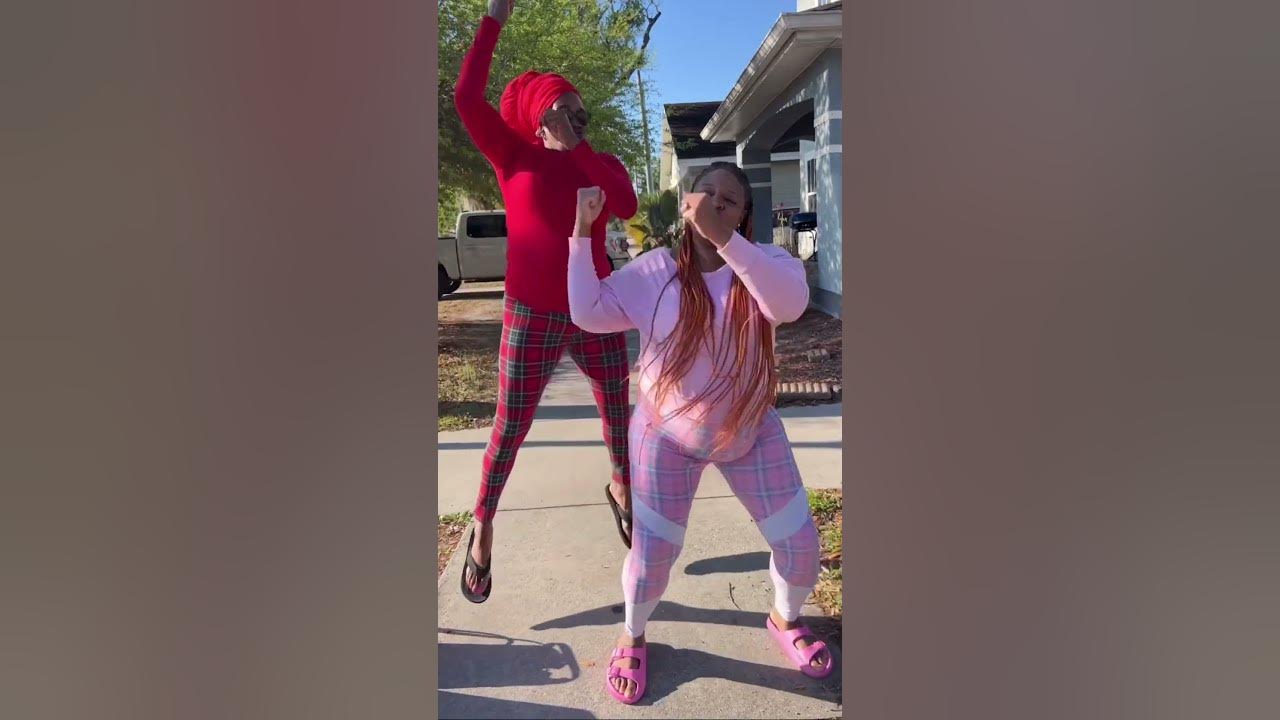 PEACH McINTYRE 🍑 & HER MOMMA 😂😂😂😂😂😂 YouTube