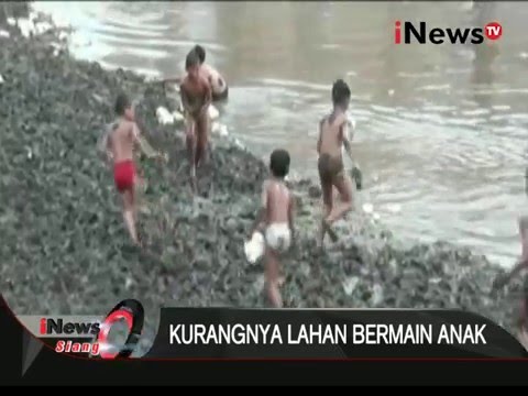 Kurangnya Lahan Bermain Anak, Bocah Berenang Di Kanal Barat - iNews Siang 10/12