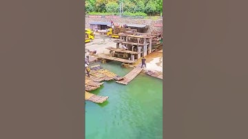 The Full Process of Traditional Bamboo Rafts: From Construction to Water Transport