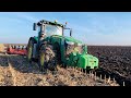 La arat cu John Deere 8370R & KUHN multi-leader