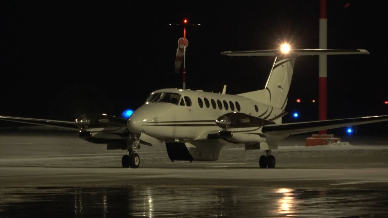 Beechcraft King Air 350 SE-MOF Engine Startup and Takeoff - YouTube