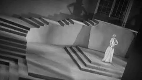 Gold Diggers of 1935 (1935) - Part 2 of "Lullaby o...