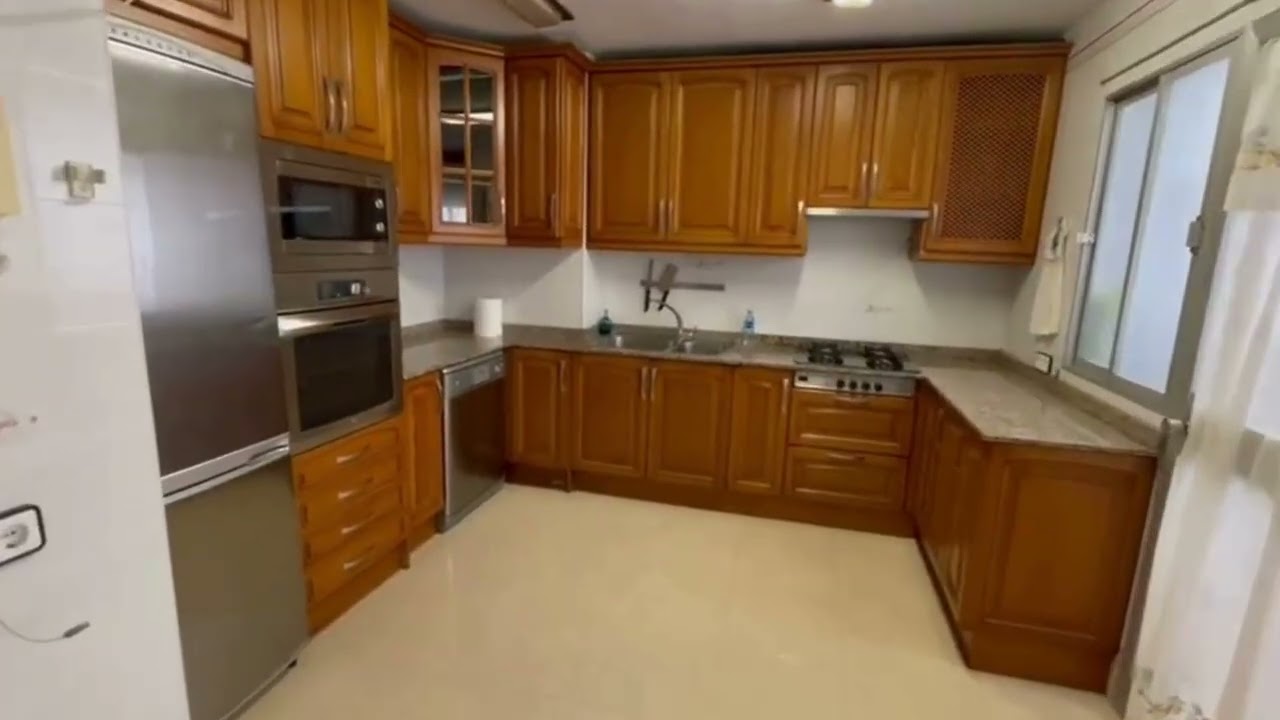 Piso en venta con 3 habitaciones, 2 baños, salón con chimenea y terraza en azotea en Marratxí.
