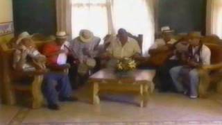 Recordando los Diciembres - El Charrito Negro