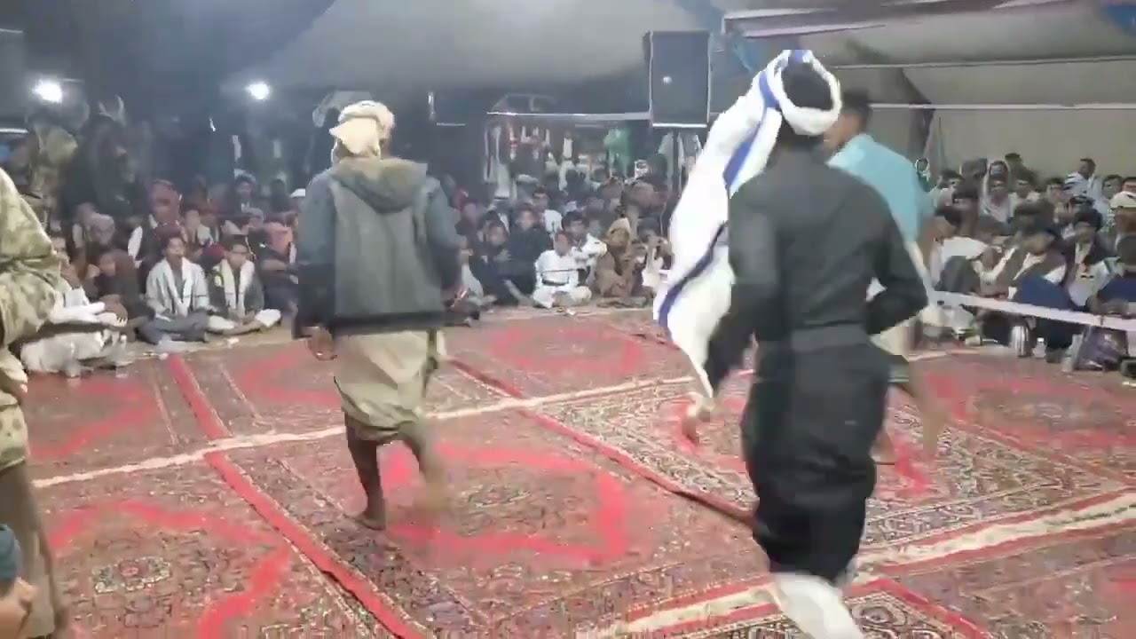 الفنانين صالح احمد وعلي حيدر