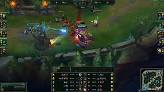 Gragas bodyslam-flash backwards combo