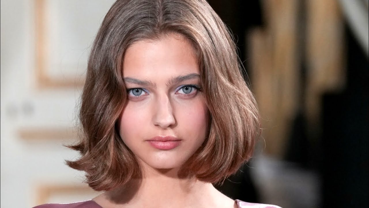 GIORGIO ARMANI PRIVÉ - FALL WINTER 2021 / 22