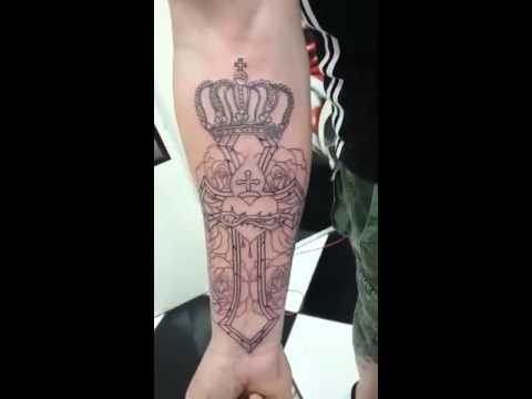Tattoo Cruz Imágenes De Archivo Vectores Tattoo Cruz Fotos Libres Madre13 Tatuajes Carabanchel Tatuajes