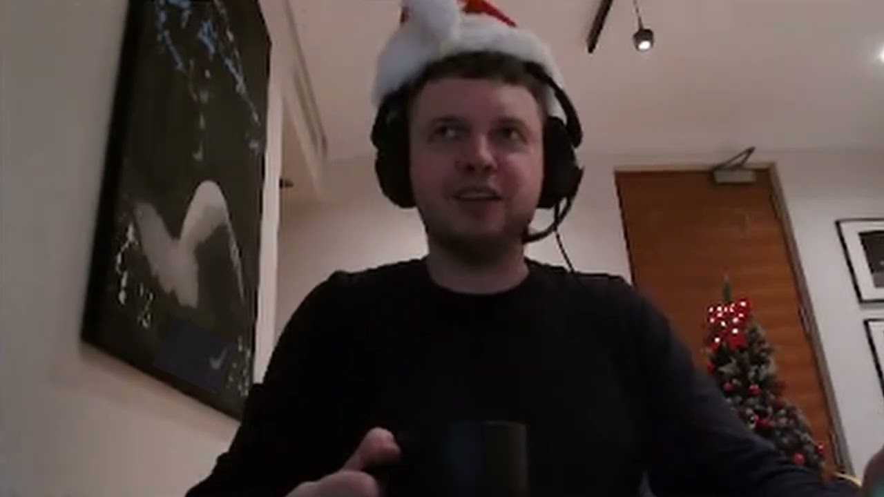 Горилла сильнее коня (нет) | Новогодний клоунич